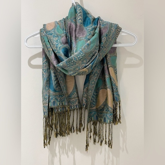 Pashmina Turquoise and Cream Wrap - Picture 1 of 5